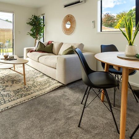 Riccarton 2 Bed 1 Bath W/Garage Apartment Christchurch Exterior photo