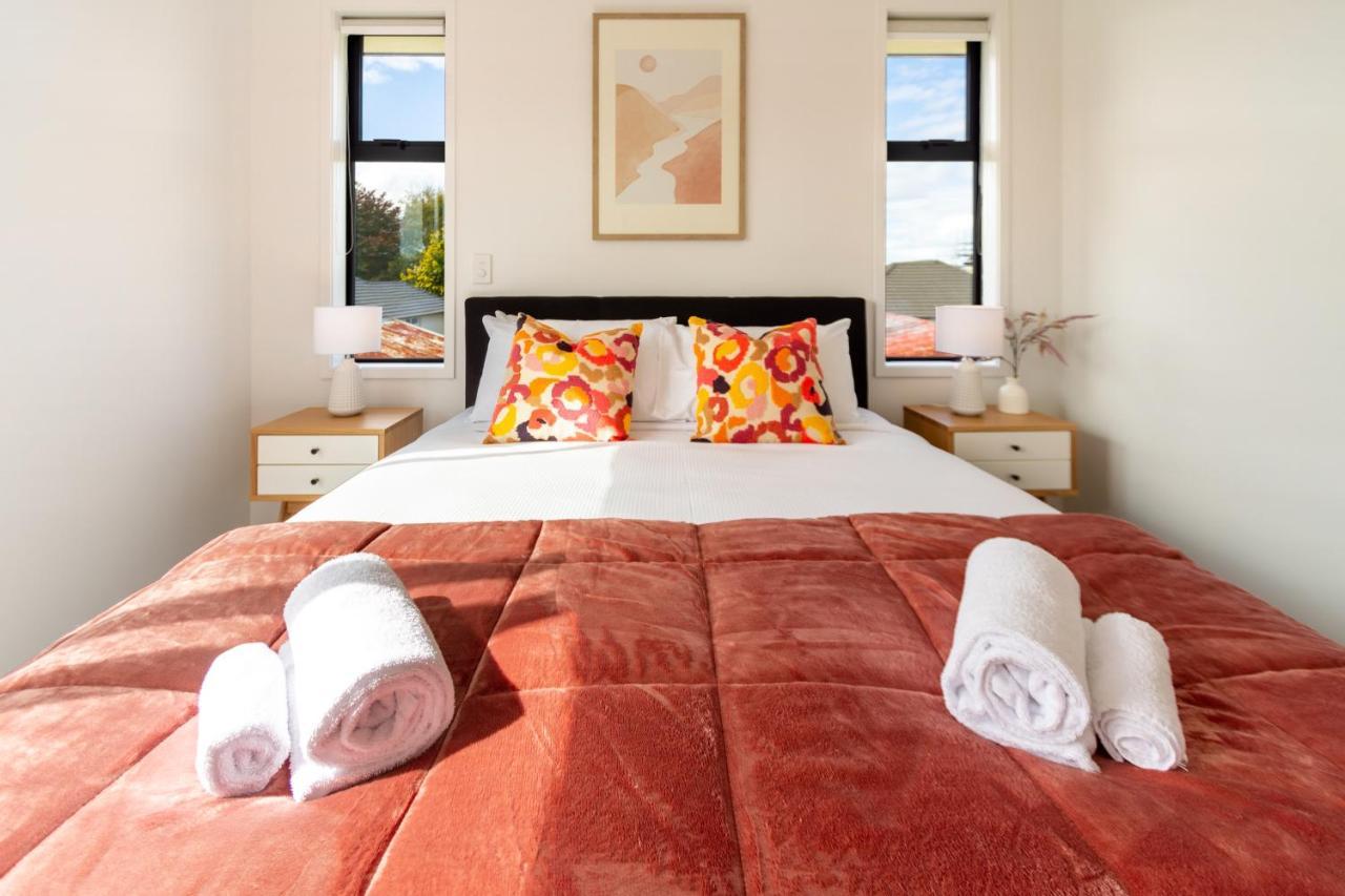 Riccarton 2 Bed 1 Bath W/Garage Apartment Christchurch Exterior photo