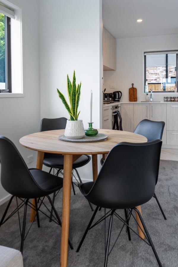 Riccarton 2 Bed 1 Bath W/Garage Apartment Christchurch Exterior photo