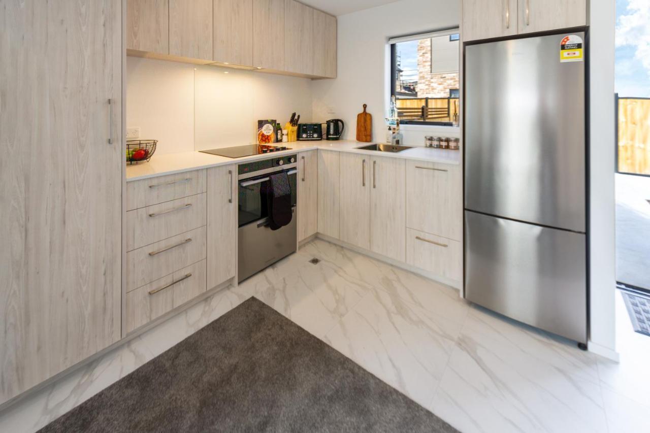 Riccarton 2 Bed 1 Bath W/Garage Apartment Christchurch Exterior photo